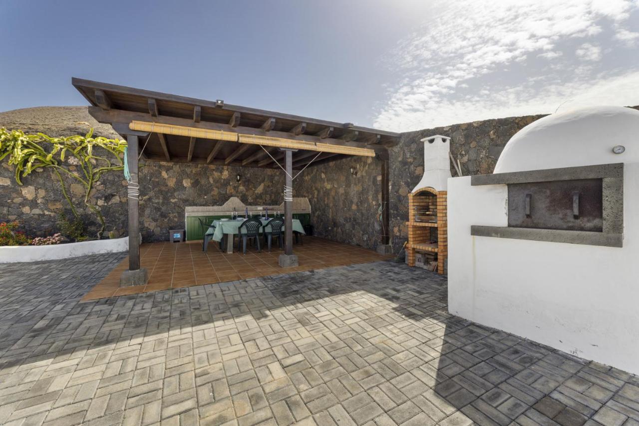 Villa Laura Guatiza Exterior photo
